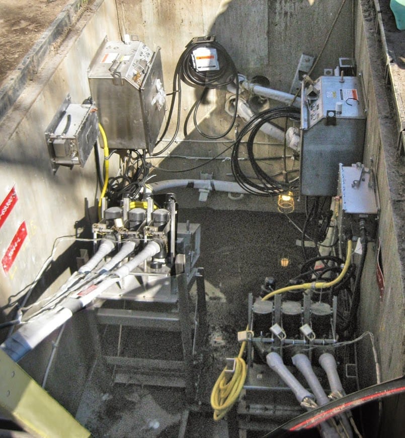 04 900-VaultSwitch-04