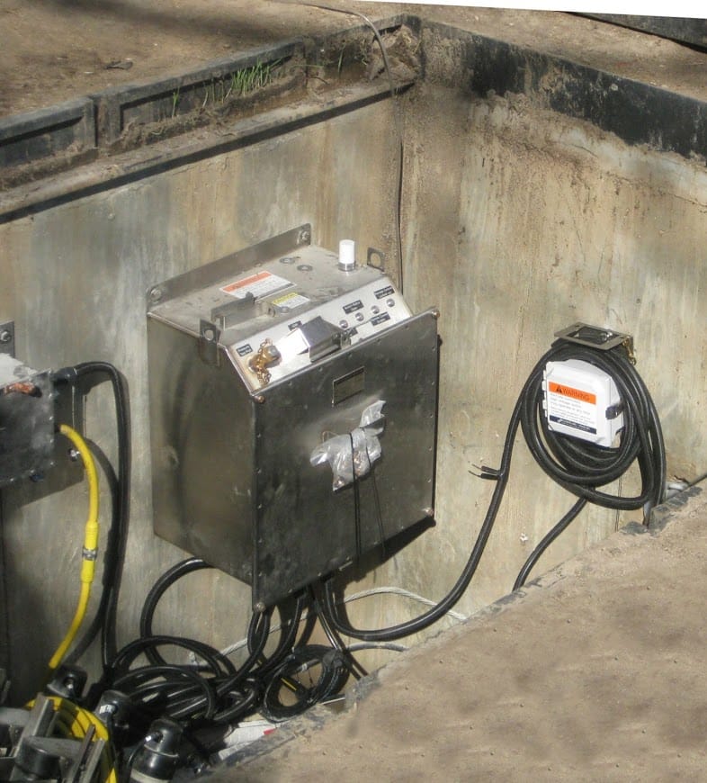 04 900-VaultSwitch-06